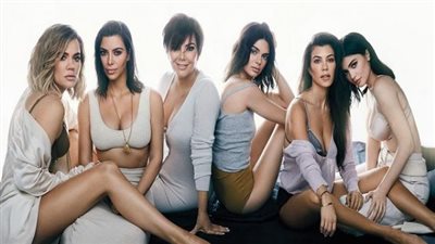 حقيقة إصابة كلوى كارداشيان بفيروس كورونا.. وهذا رد فعل شقيقتها كيم