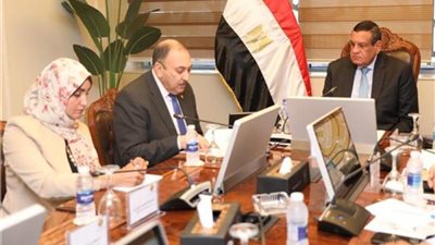 وزير التنمية المحلية يستقبل مدير منظومة الشكاوي الحكومية الموحدة