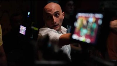 معوض إسماعيل يكشف تفاصيل فيلم «درويلة» برفع شعار «فركش»