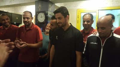 صور.. المقاولون يحتفل بطاهر محمد طاهر قبل الانضمام للأهلي