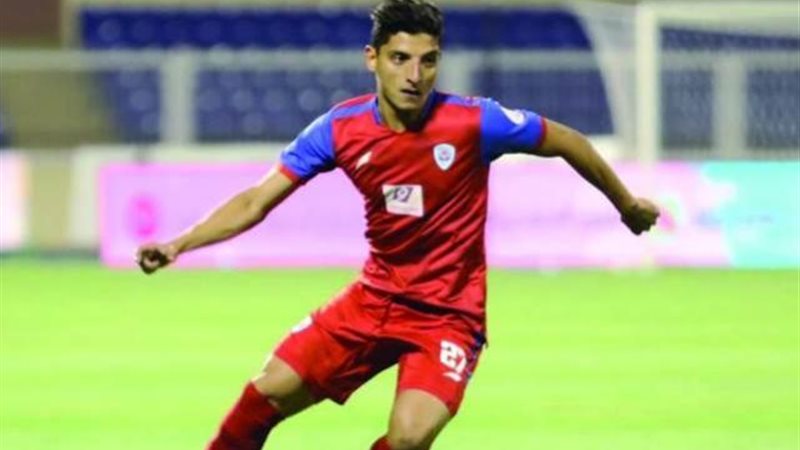 أحمد مصطفي