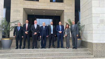 وزير الكهرباء يستقبل وفد رفيع المستوى لشركة سيمينس لتعزيز التعاون المشترك