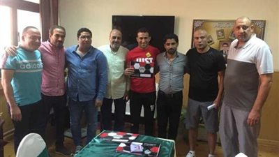 الشرقية للدخان يتعاقد مع أحمد تمساح لمدة موسمين