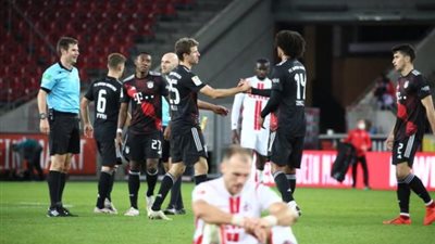 بايرن ينتزع صدارة الدوري الألماني مؤقتا بانتصار ثمين على كولن (2 – 1)