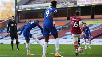 تشيلسي يقسو على بيرنلى بثلاثية دون رد في الدوري الإنجليزي
