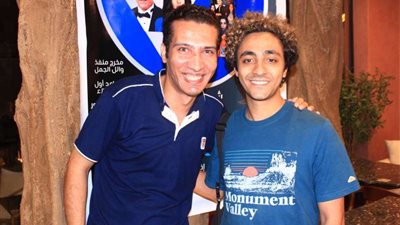 إبرام سمير لـ ”الموجز”: حققت نجاح كبير على المسرح وأعشق الكوميديا وأشرف عبد الباقى صاحب فضل كبير