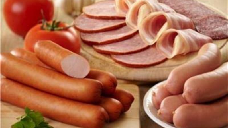 اللانشون والبسطرمة