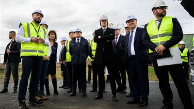 مدير «روساتوم» يناقش عملية تنفيذ مشروع محطة باكس-2 النووية مع وزير الخارجية المجري