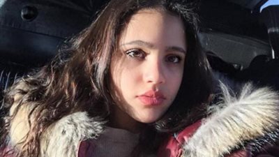 شاهد بالفيديو.. ابنة عمرو دياب ”مصاصة دماء” في الهالوين