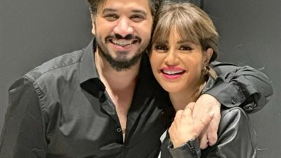 منة فضالى برفقة مصطفى حجاج من مسرحية ”صوابع زينب”