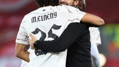 أسطورة أرسنال يشيد بأداء النني أمام أرسنال (صورة)