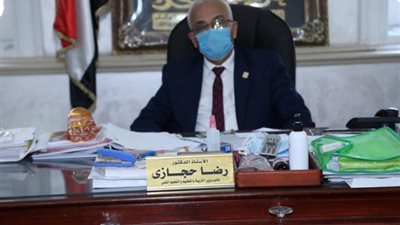 «التعليم» تكشف موعد تطبيق قانون تحسين أوضاع المعلمين المادية