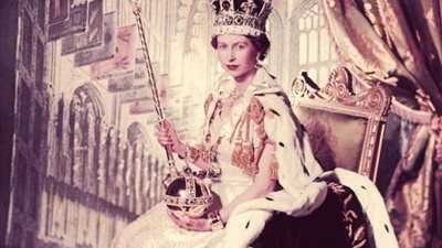 توليها عرش بريطانيا شفاها من مرض خطير.. أسرار جديدة عن الملكة إليزابيث