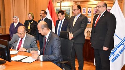 معهد تيودور بلهارس وجامعة حلوان يوقعان مذكرة تفاهم في مجال الأبحاث الصحية والدوائية