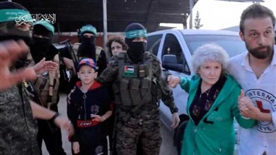 إسرائيل تكشف الحالة الصحية للرهائن المفرج عنهم أمس