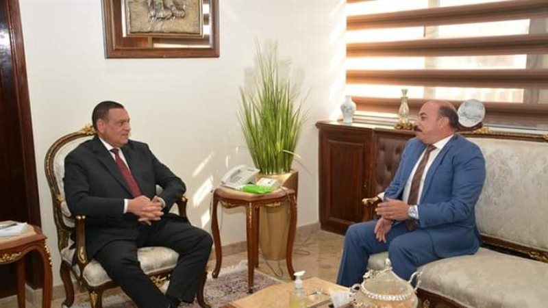 وزير التنمية المحلية