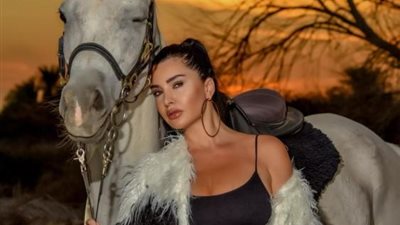 لاميتا فرنجيه بإطلالة جريئة في أحدث ظهور لها