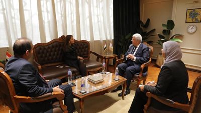 وزير التعليم العالي يبحث آليات دعم التعاون العلمي مع مديرة مكتب اليونسكو الإقليمي