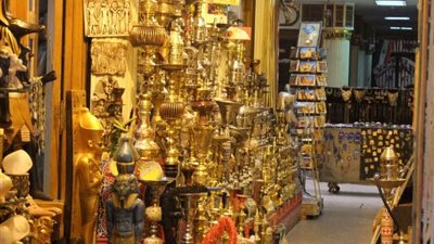 مجلس أمناء مدينة 6 أكتوبر الجديدة يطالب بإنشاء مجمع للصناعات الحرفية متخصصا في صناعات خان الخليلي