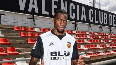 أتلتيكو مدريد الإسباني يتعاقد مع الفرنسي كوندجبيا