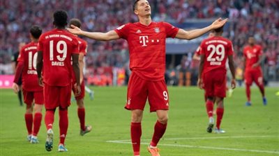 دقيقة صمت وشارات سوداء في مباراة سالزبورج وبايرن ميونخ بدوري الأبطال بعد هجوم فيينا