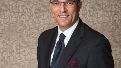 تعيين عميد كلية إدارة الأعمال بالجامعة الأمريكية بالقاهرة عضوا بمجلس إدارة البنك المركزي المصري