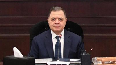 وزير الداخلية يعقد إجتماعاً مع مساعدى الوزير والقيادات الأمنية لمتابعة خطة تأمين الإنتخابات الرئاسية