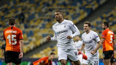 مونشنجلادباخ يكتسح شاختار بسداسية بيضاء في دوري الأبطال