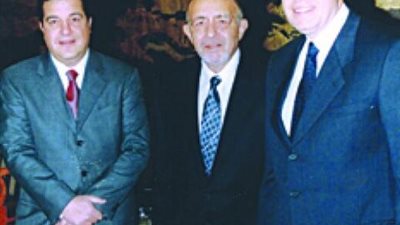 عاجل.. عائلة منصور تسحب ملياراتها  من البنوك وتعلن السبب