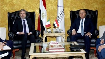 تفاصيل مباحثات وزير النقل والسفير الإيطالي بشان موعد افتتاح خط «رورو»