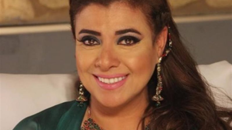الفنانة نشوى مصطفى