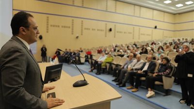 جامعة الجلالة الأهلية تنظم الدورة الثانية من ”Nano Science Day”.. صور