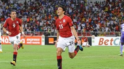 جدو ونجيب وقعا .. البنك الأهلي يضم عواجيز الدوري