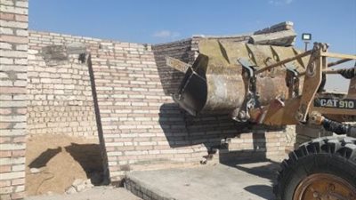 الجيزة تزيل 25 حالة تعدي على الأراضي الزراعية بالصف