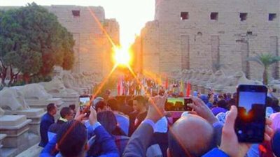 الأقصر تحتفل بتعامد الشمس على مقصورة قدس أقداس بمعابد الكرنك