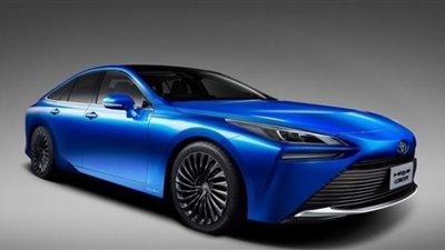 تعمل بالهيدروجين وسرعتها 700 كيلو.. تويوتا تزيح الستار عن سيارتها الجديدة