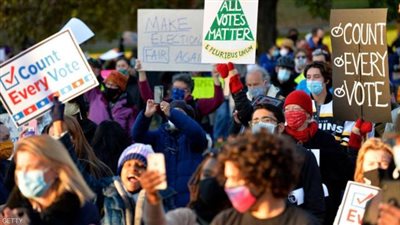 مظاهرات تجتاح الولايات الأمريكية..هل تتسبب نتائج الانتخابات في نشوب حرب أهلية؟