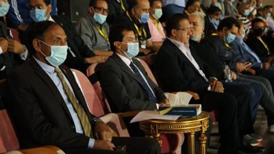 وزير الرياضة يهنيء نادي الزمالك لتأهله للدور النهائي ببطولة افريقيا