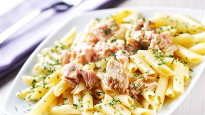 «زي المطاعم».. طريقة سحرية لعمل مكرونة بالتونة