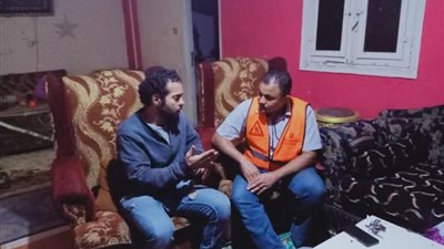 مرض أبيه فترك المنزل لعدم قدرته على علاجه..و”التضامن” تنقذ أسرته