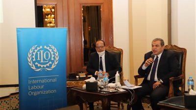 منها صرف 6 منح بقيمة 500  جنيه شهريا .. وزير القوى العاملة يوضح خطة الحكومة في التعامل مع ”كورونا”