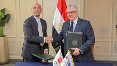 اقتصادية قناة السويس توقع بروتوكول تعاون مع بنك القاهرة لدعم الخطة الترويجية للمنطقة