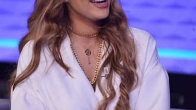 سيرين ميلاد تنتهى من تسجيل أغنية ” أنا لوحدى ”