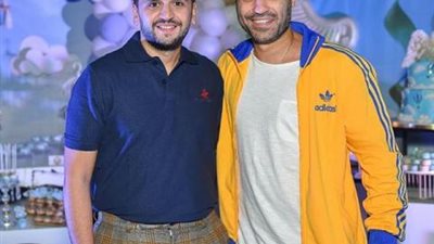 مصطفى خاطر يهنىء أحمد فهمي بعيد ميلاده: أبو الصحاب