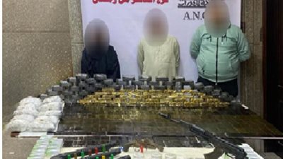 ضبط عناصر إجرامية بالشرقية بحوزتهم أسلحة نارية ومواد وأقراص مخدرة