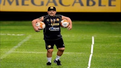 تعرف على تطورات الحالة الصحية لـ”مارادونا”