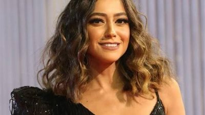 والدها لاعب كرة شهير ووقعت فى غرام فنان معروف.. رجال فى حياة هند عبد الحليم