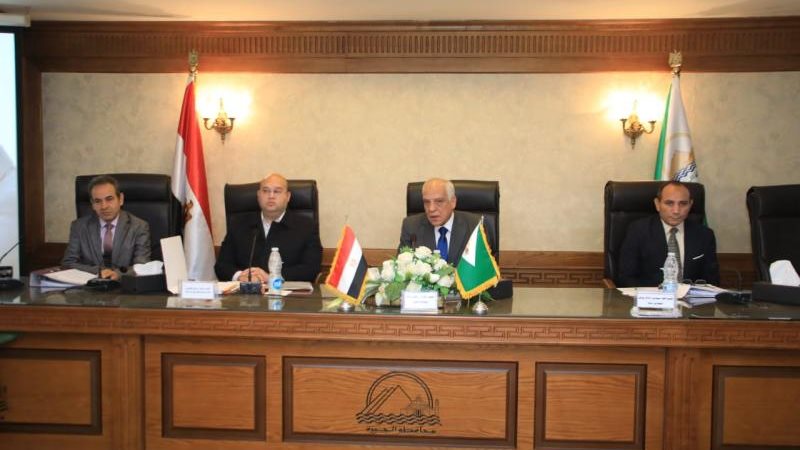اجتماع محافظ الجيزة
