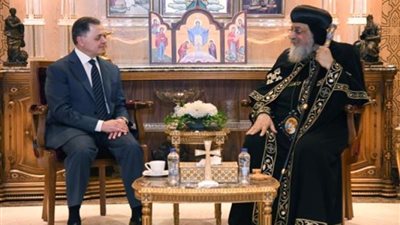 وزير الداخلية يهنىء البابا تواضروس بمناسبة الإحتفال بعيد الميلاد المجيد (صور)
