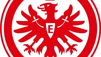 المدير الرياضي لفرانكفورت يعرب عن أمله في سرعة عودة الجماهير